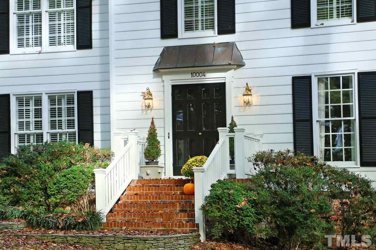 10004 Sycamore Road Raleigh, NC 27613 - Photo 3 of 25