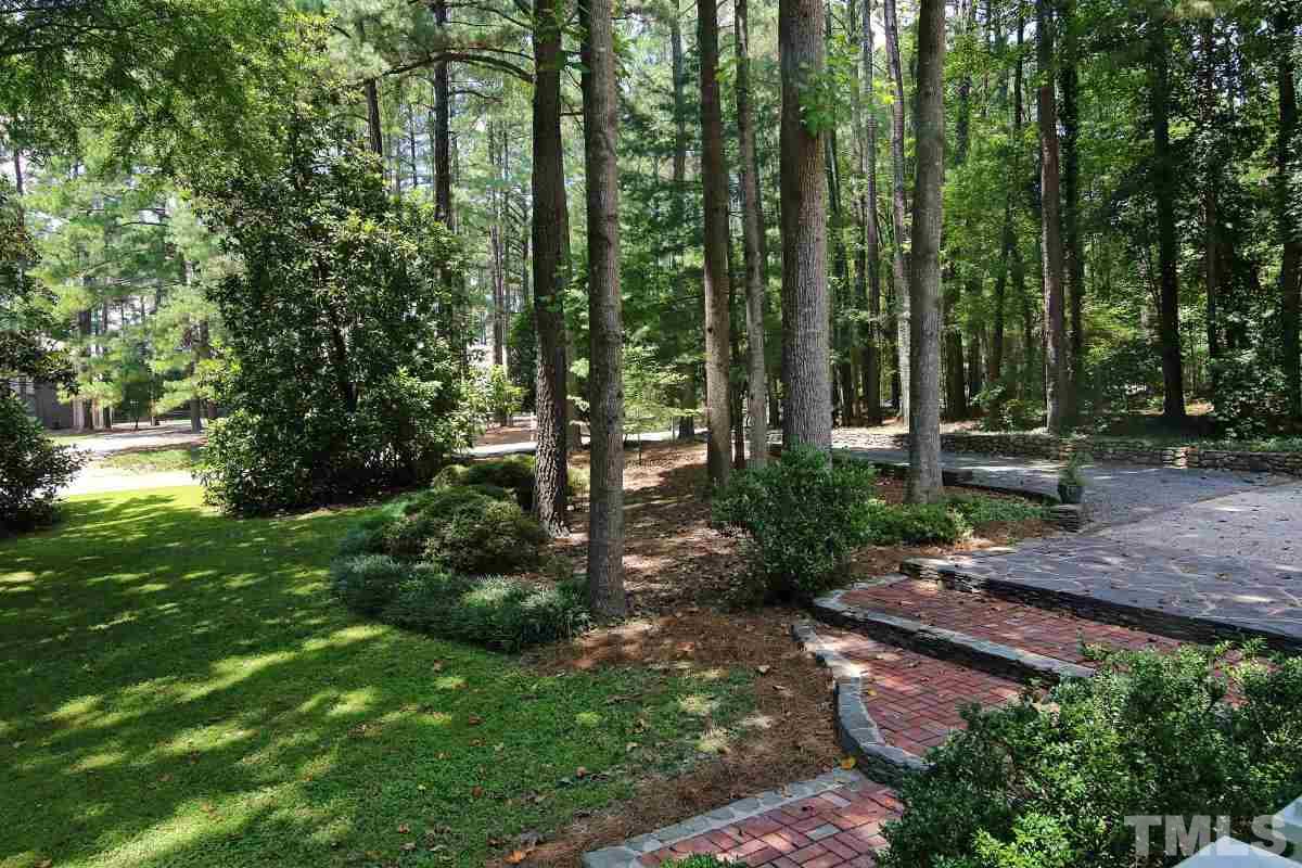 10004 Sycamore Road Raleigh, NC 27613 - Photo 23 of 25