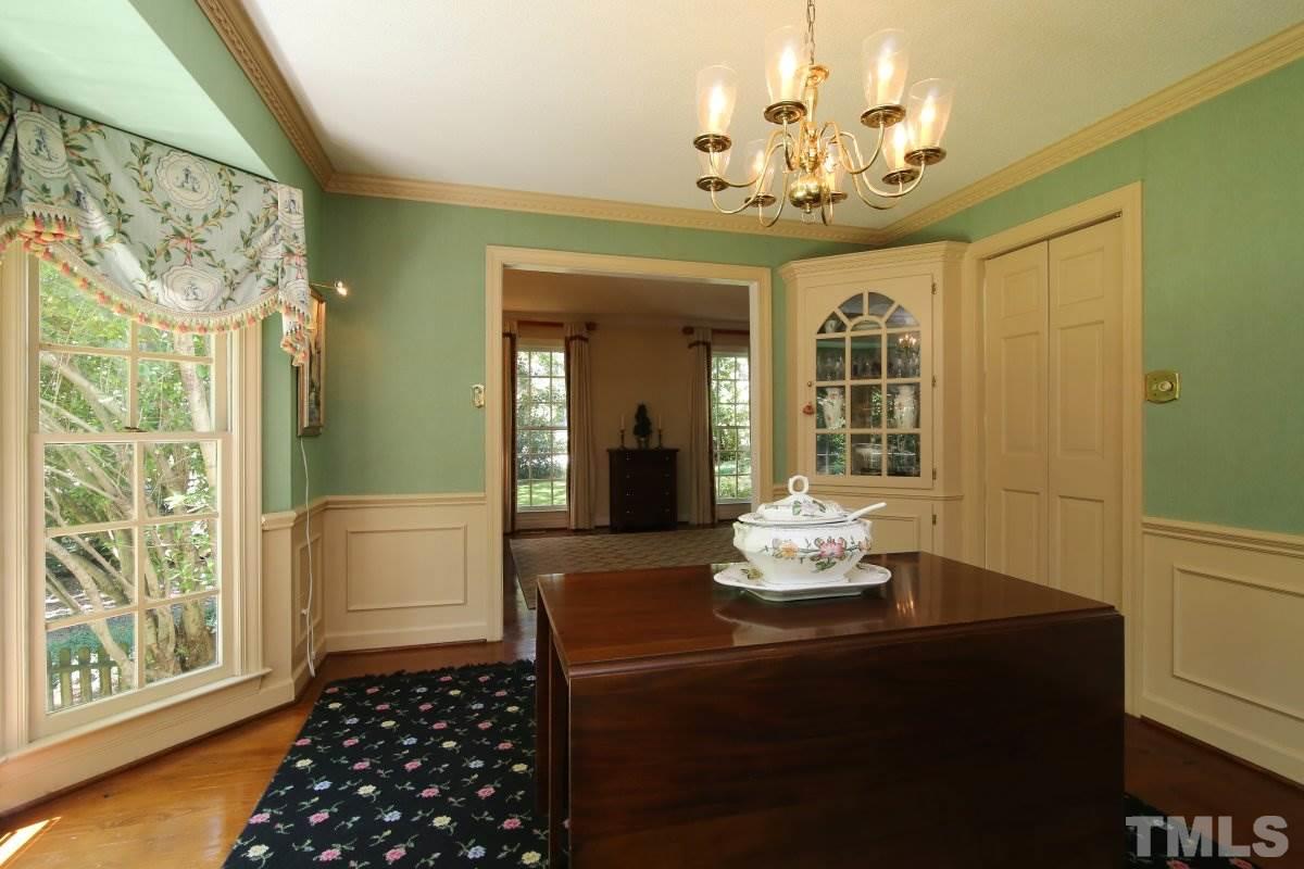 10004 Sycamore Road Raleigh, NC 27613 - Photo 7 of 25