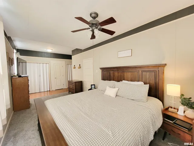 $168,500 | 216 East 3rd Street, Flora, IL 62839