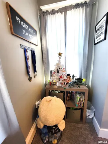 $168,500 | 216 East 3rd Street, Flora, IL 62839