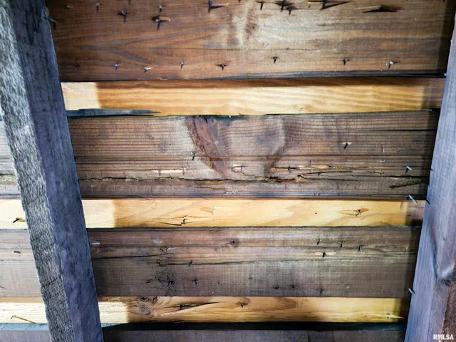 $168,500 | 216 East 3rd Street, Flora, IL 62839