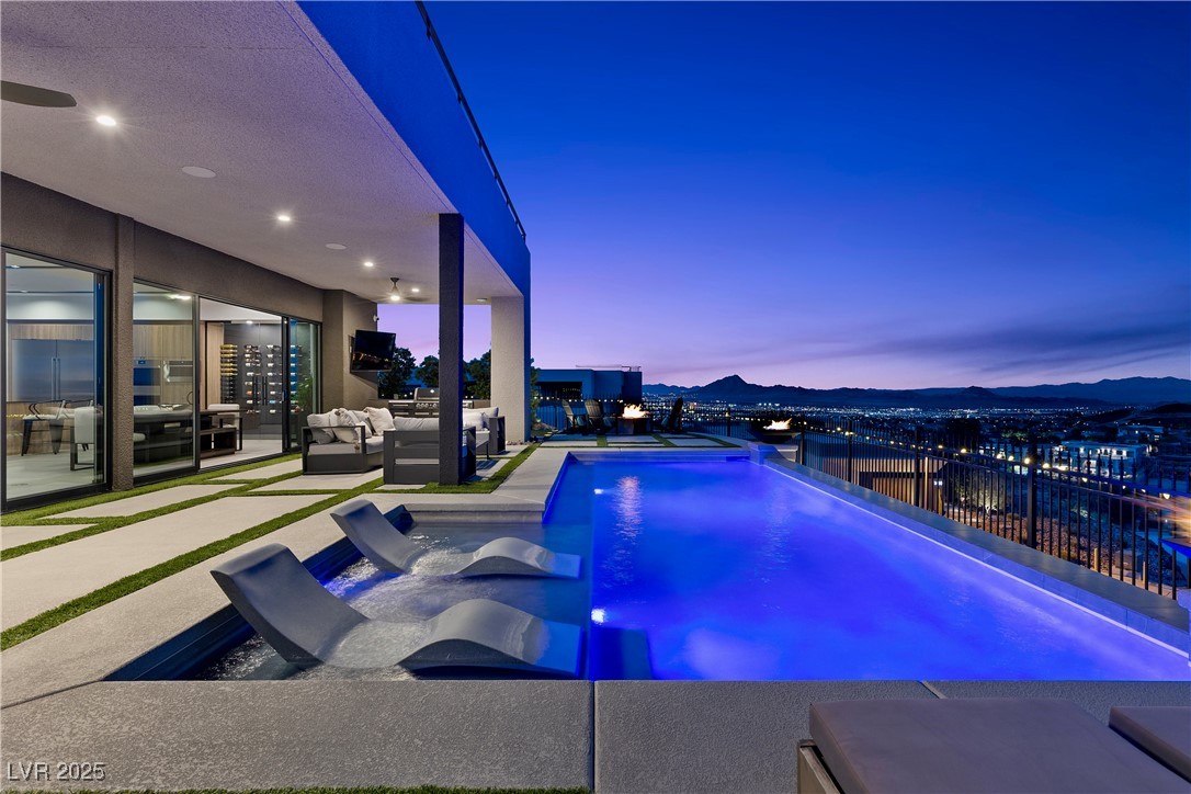 1463 Solitude Ridge Henderson, NV 89012 - Photo 31 of 54