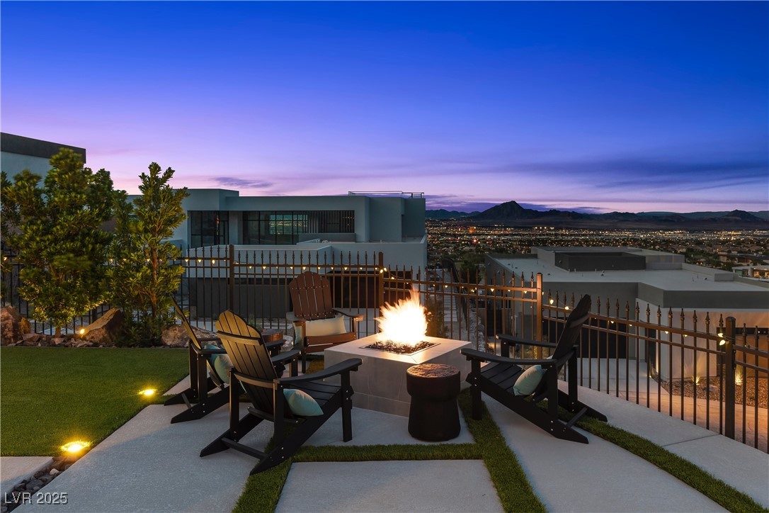 1463 Solitude Ridge Henderson, NV 89012 - Photo 33 of 54