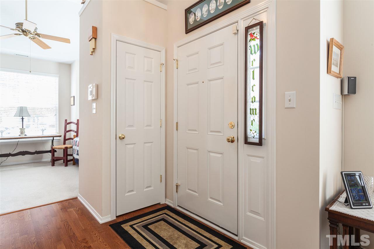8413 Header Stone Drive Raleigh, NC 27613 - Photo 4 of 24