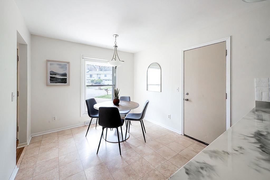 2305 Waltham Road Madison, WI 53711 - Photo 17 of 69