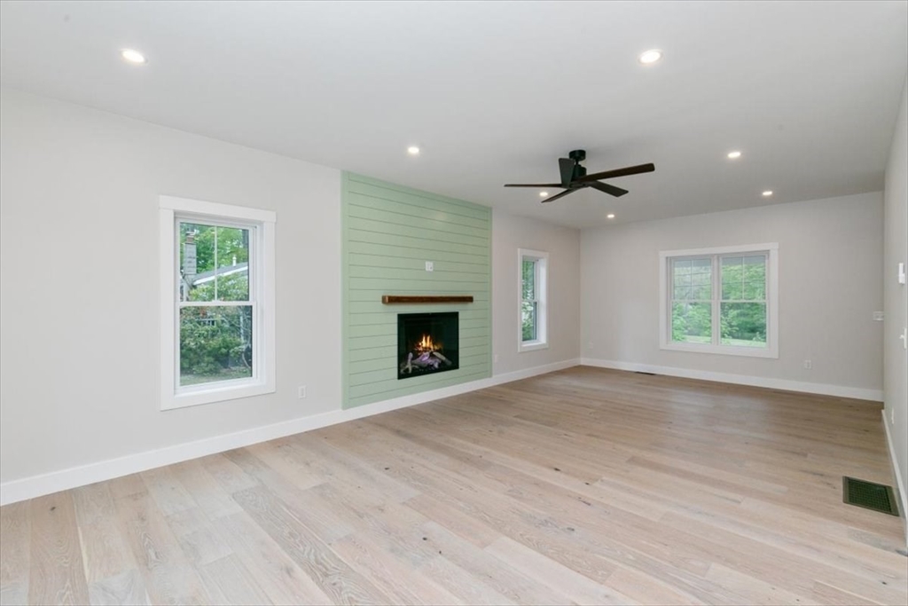 14 Corliss Hill Road Haverhill, MA 01830 - Photo 13 of 42