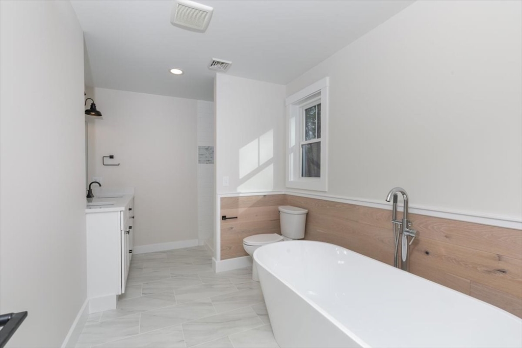 14 Corliss Hill Road Haverhill, MA 01830 - Photo 20 of 42