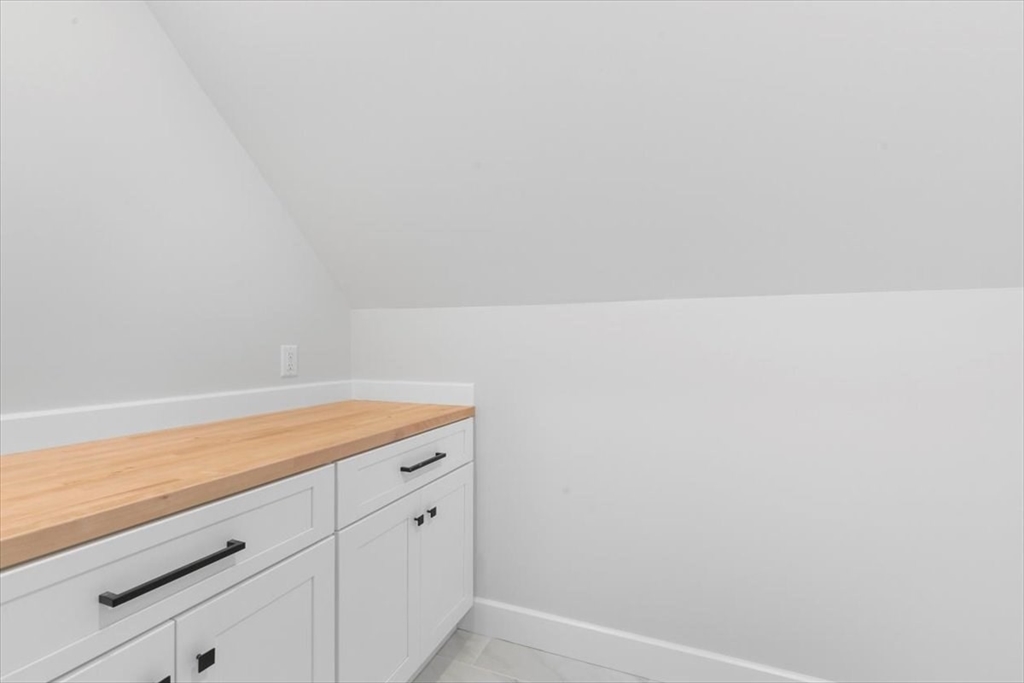 14 Corliss Hill Road Haverhill, MA 01830 - Photo 23 of 42