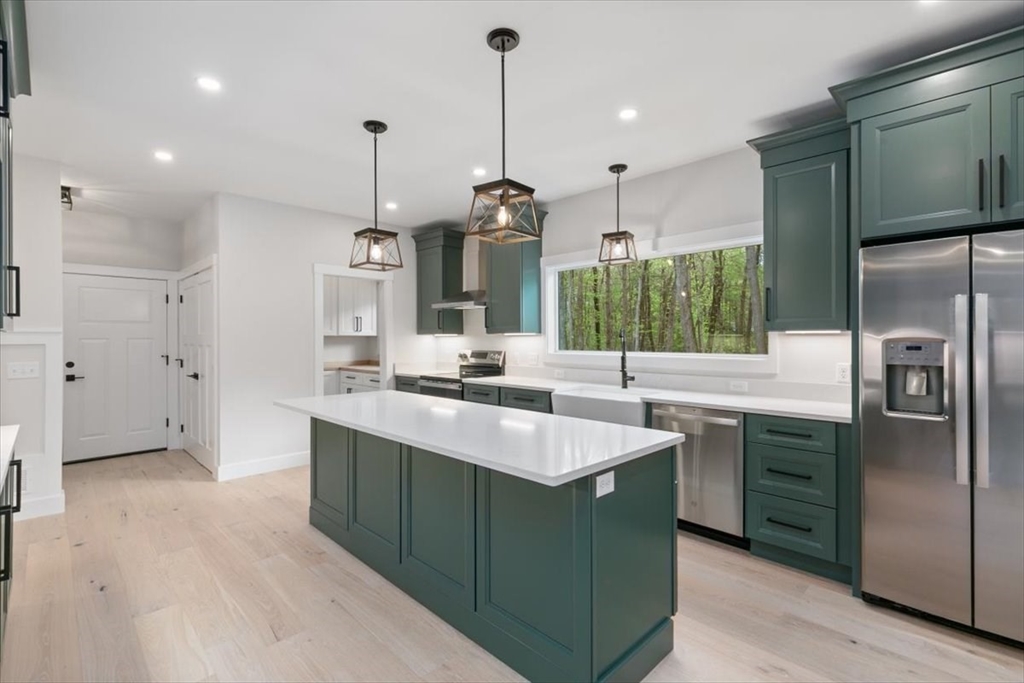 14 Corliss Hill Road Haverhill, MA 01830 - Photo 10 of 42