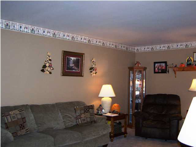 7926 New Maple Road Evansville, IN 47710 - Photo 5 of 33 Gallery Image 5