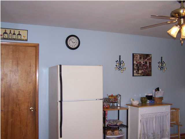 7926 New Maple Road Evansville, IN 47710 - Photo 7 of 33 Gallery Image 7