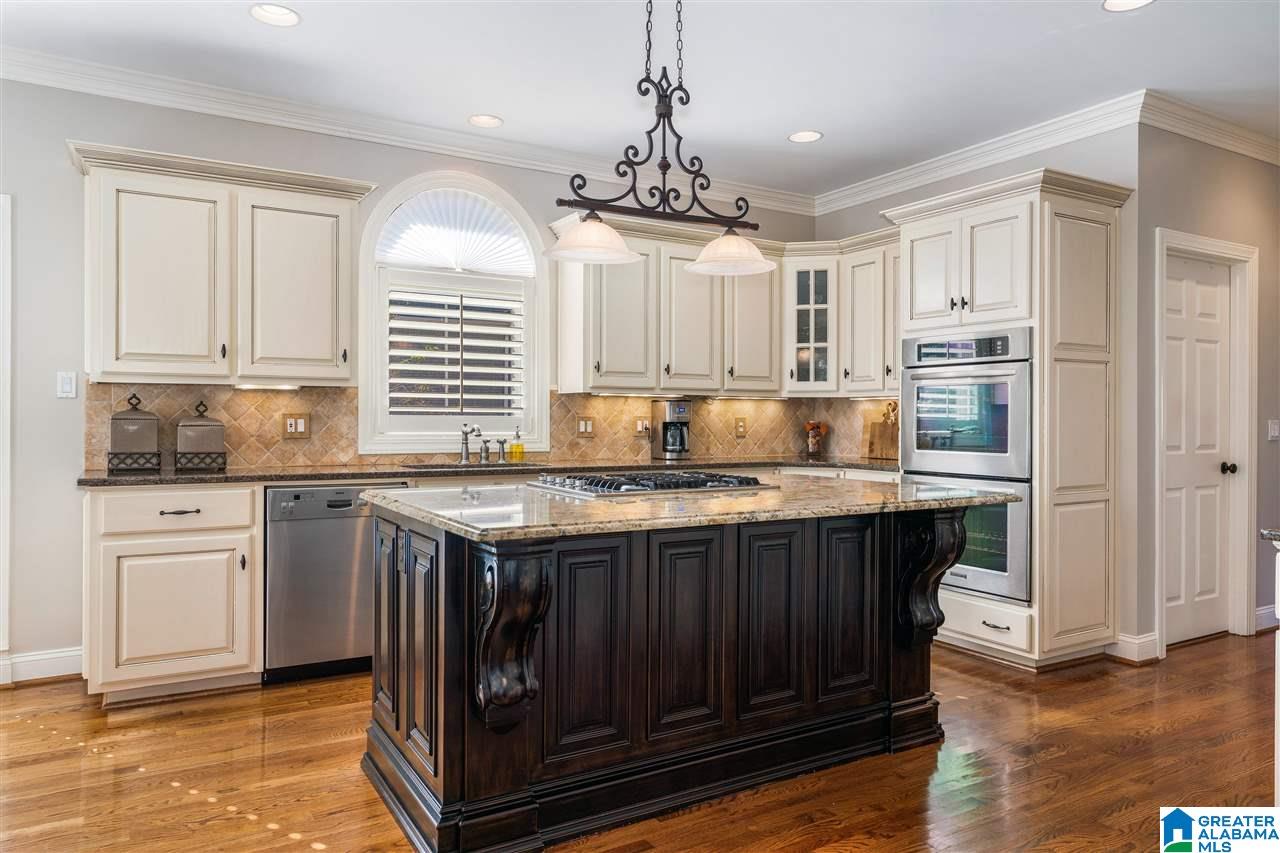 422 Woodward Road Trussville, AL 35173 - Photo 9 of 50