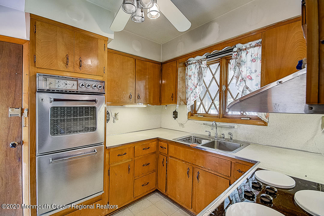 405 Line Road Aberdeen, NJ 07747 - Photo 7 of 33 Line Rd MLS-14