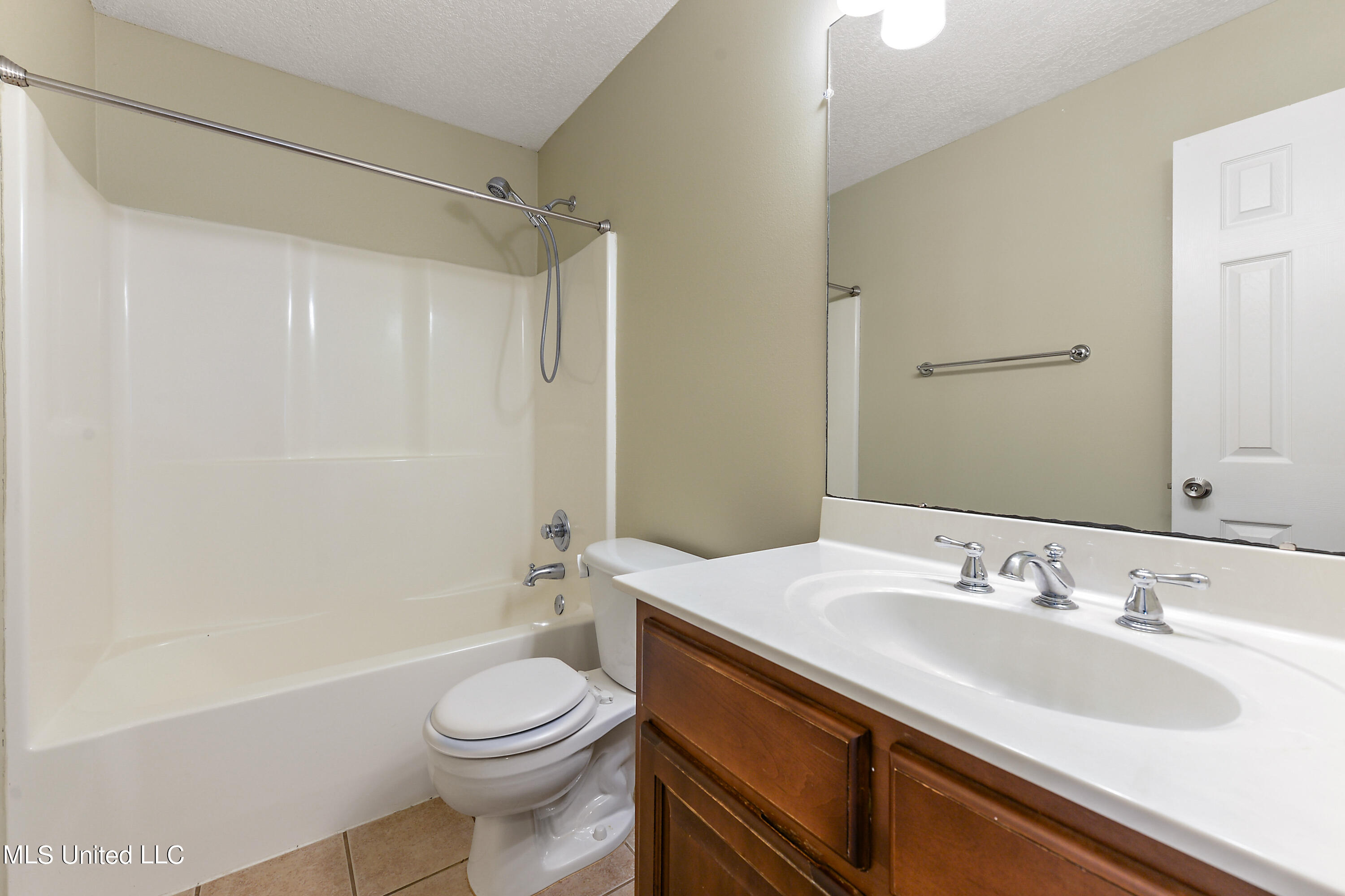 13446 Addison Avenue Gulfport, MS 39503 - Photo 17 of 21 017