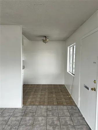 $975 | 115 West New York Avenue, Unit 17, Las Vegas, NV 89102