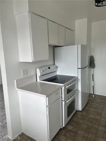 $975 | 115 West New York Avenue, Unit 17, Las Vegas, NV 89102