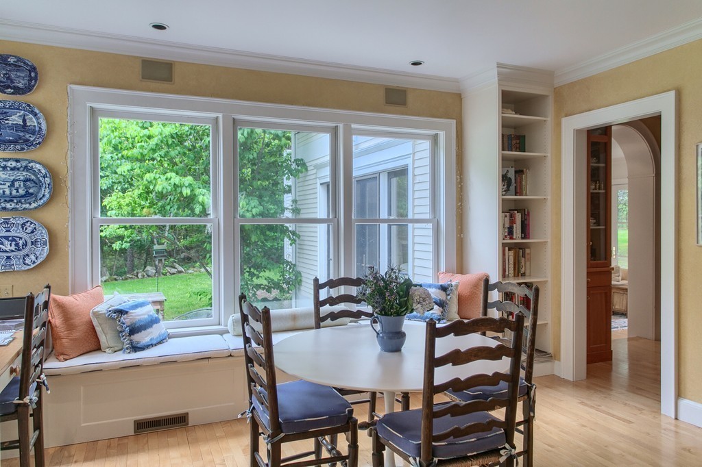 195 River Road Carlisle, MA 01741 - Photo 11 of 26