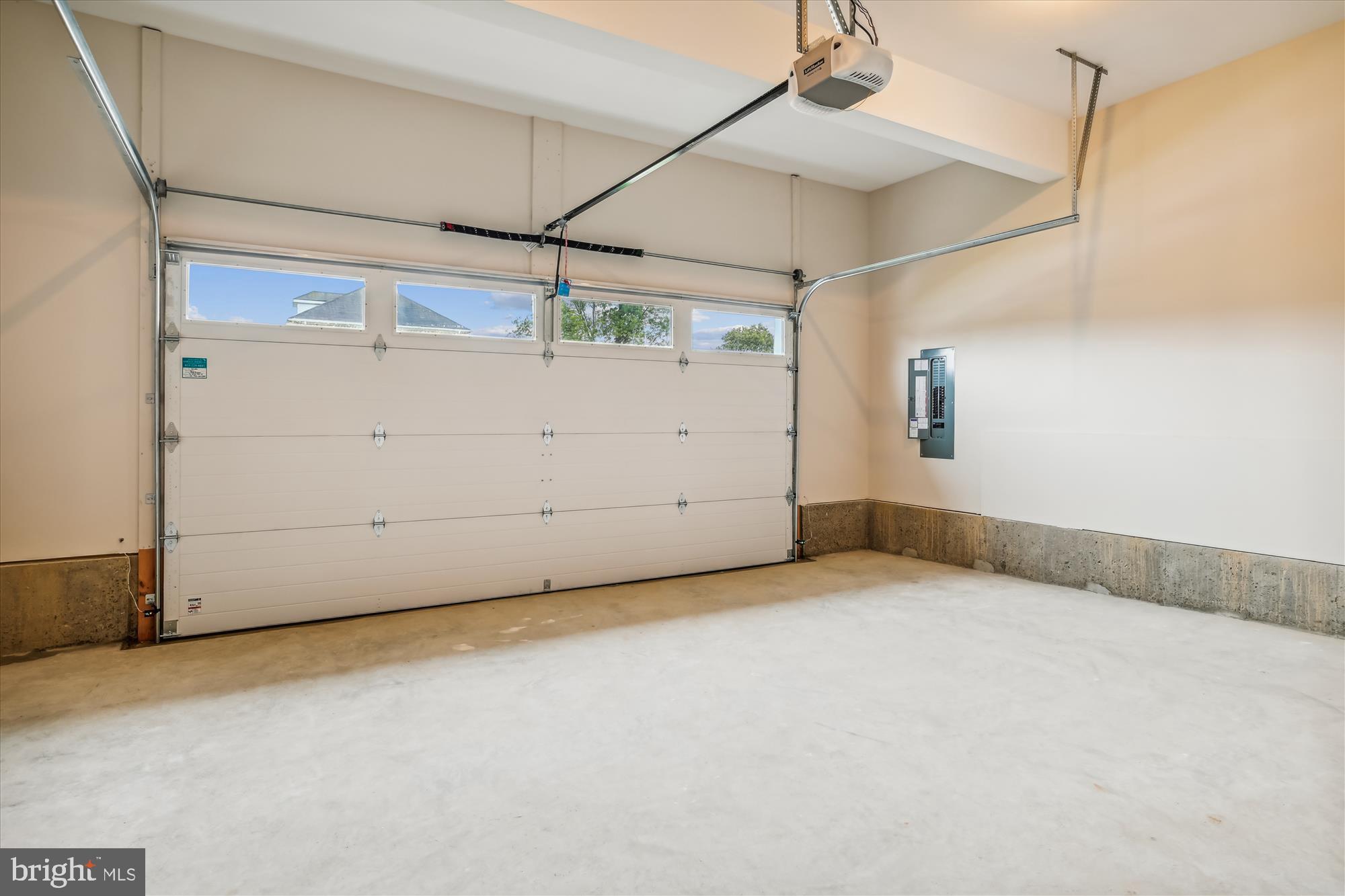 312 Caldwell Road Pasadena, MD 21122 - Photo 34 of 70 Garage