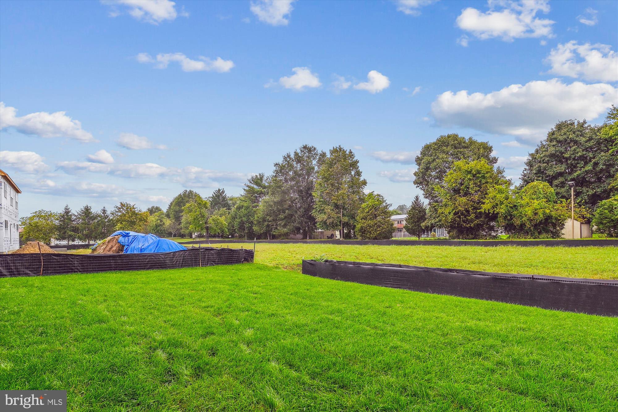 312 Caldwell Road Pasadena, MD 21122 - Photo 8 of 70 Back Yard