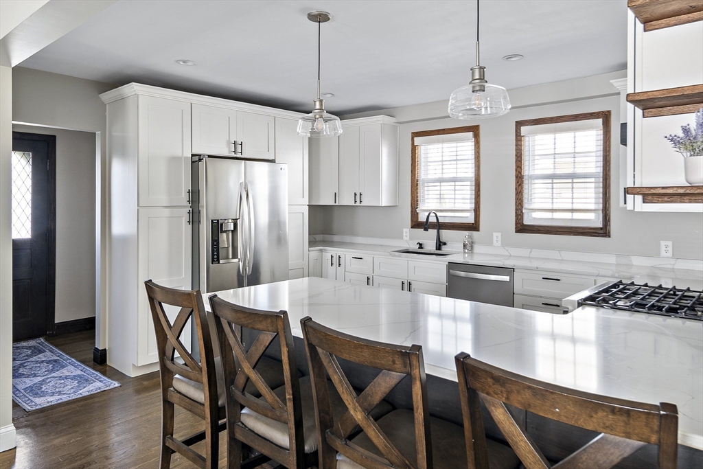 121 Circuit Road Winthrop, MA 02152 - Photo 13 of 39