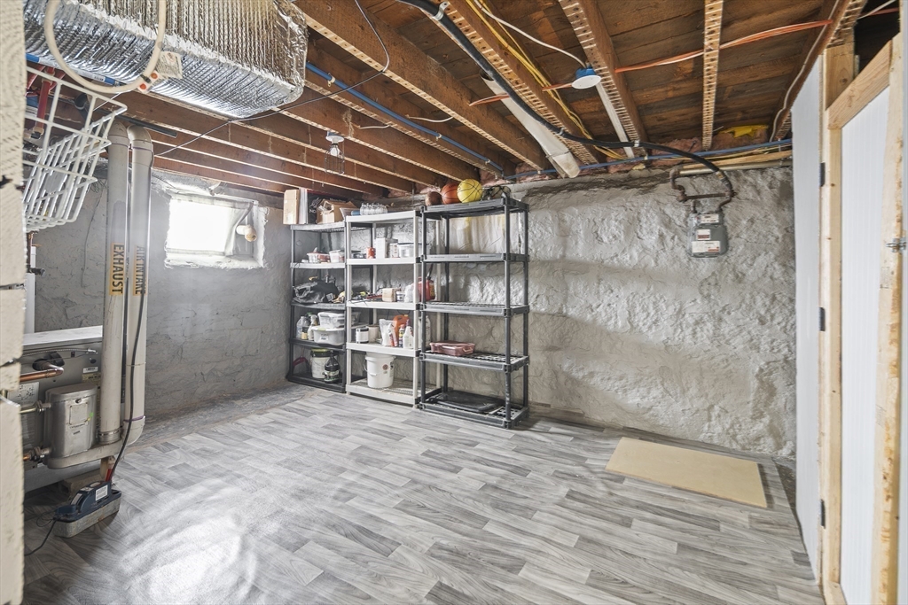 121 Circuit Road Winthrop, MA 02152 - Photo 36 of 39