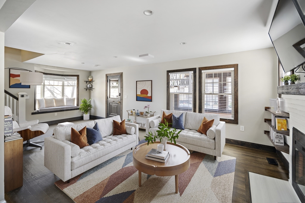 121 Circuit Road Winthrop, MA 02152 - Photo 6 of 39