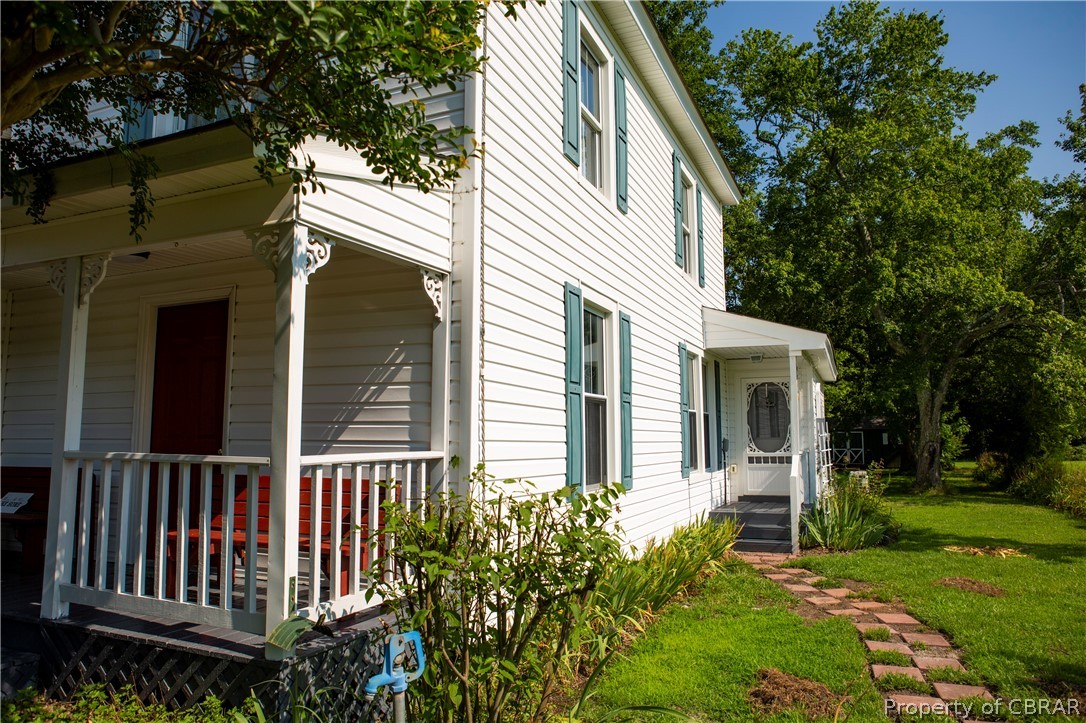 Front/Side Exterior