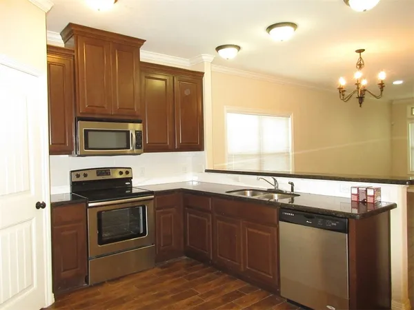 $3,200 | 103 Richards Street, College Station, TX 77840