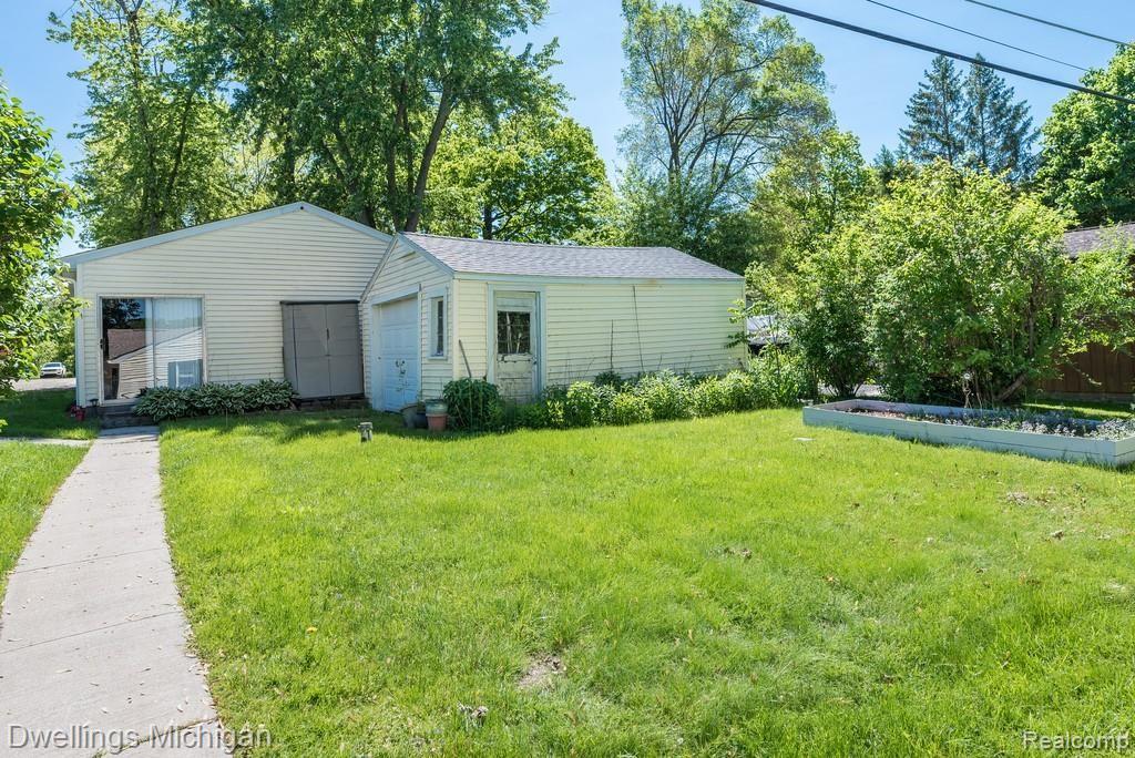 5935 Mabley Hill Road Fenton, MI 48430 - Photo 34 of 35 _DSC2105.jpg