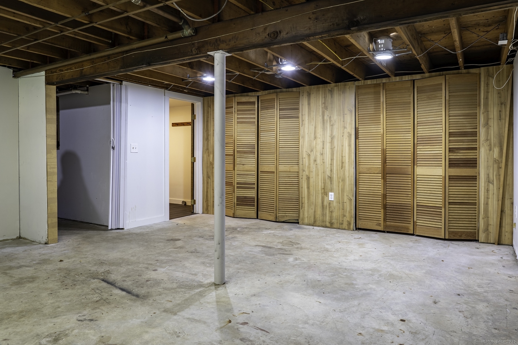 142 Starr Street Norwich, CT 06360 - Photo 31 of 32