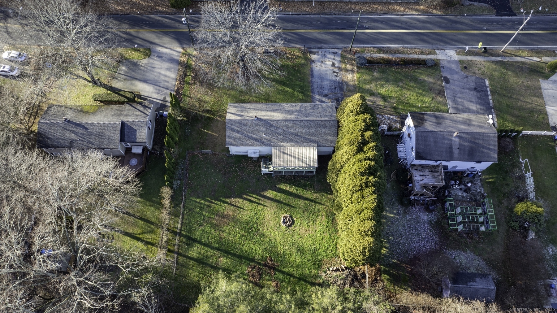 142 Starr Street Norwich, CT 06360 - Photo 7 of 32 an aerial view of residential houses with outdoor space