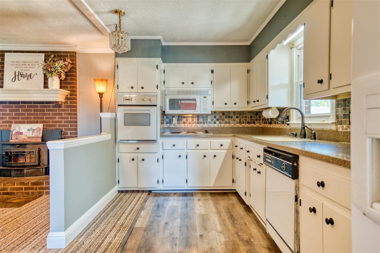 472 Charlie Butts Road Franklin, KY 42134 - Photo 8 of 64 Gallery Image 8