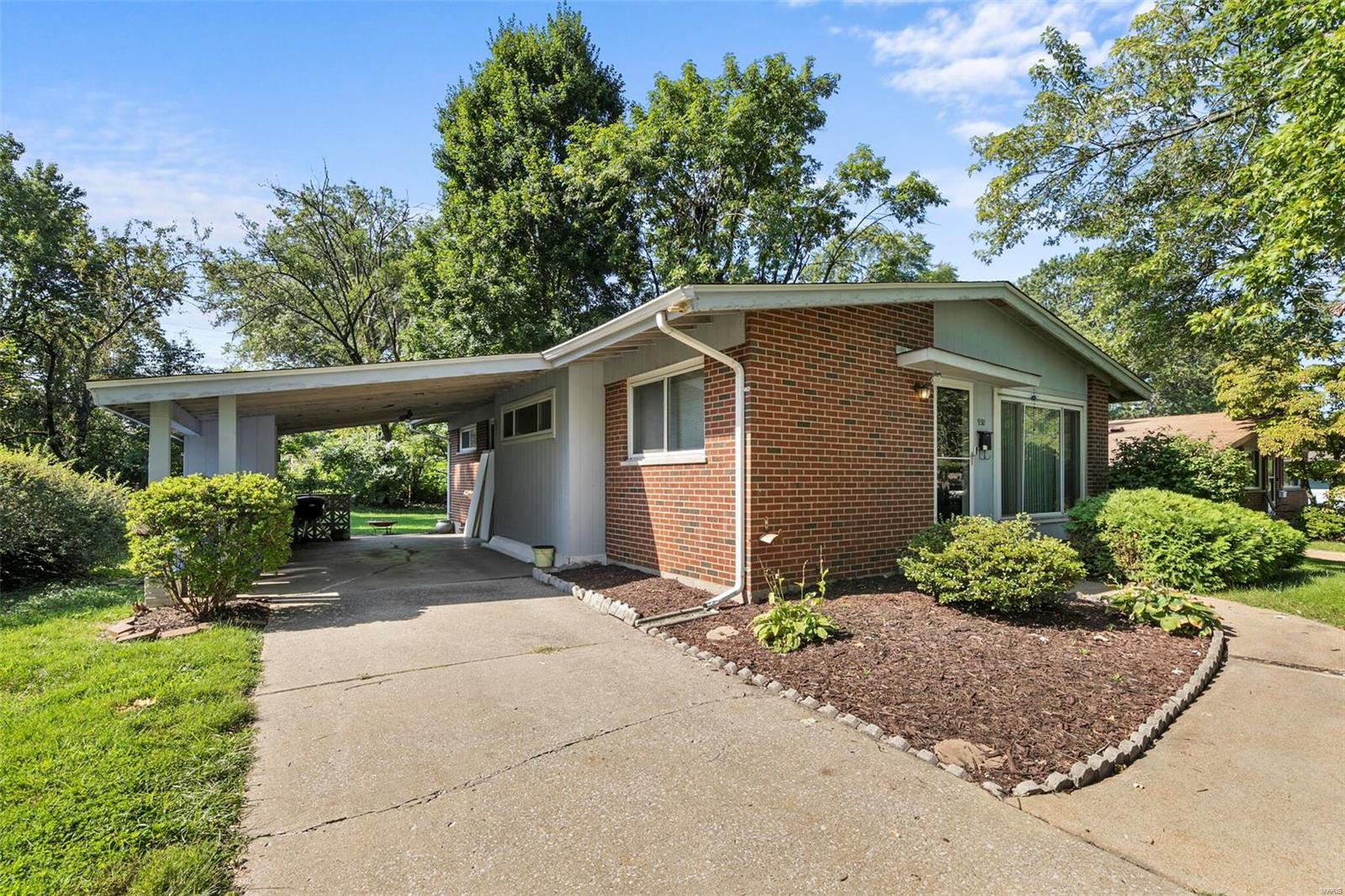 930 Derhake Road Florissant, MO 63033 - Photo 1 of 30 Gallery Image 1