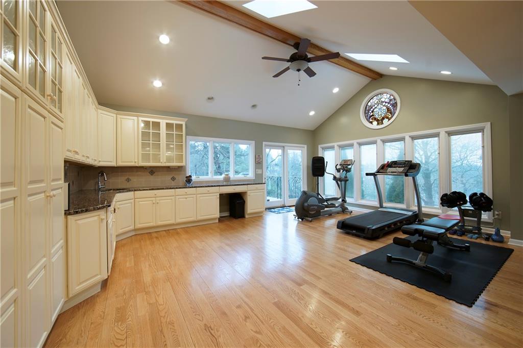 1910 Murdstone Road Pittsburgh, PA 15241 - Photo 13 of 24 Kitchen perfect for the gourmet chef...opening to breakfast room | sitting room...
