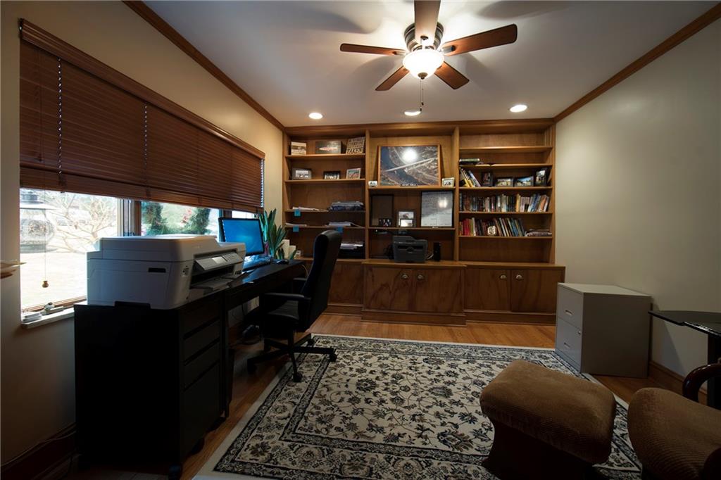 1910 Murdstone Road Pittsburgh, PA 15241 - Photo 15 of 24 Office | den perfect for working from home...