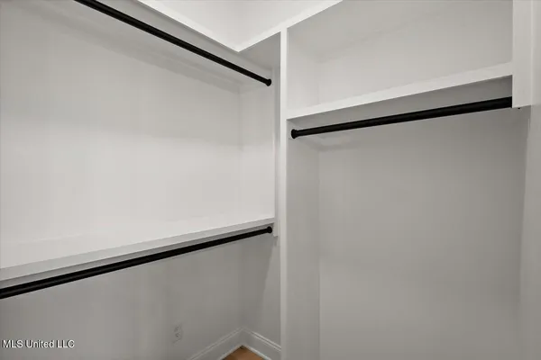 $299,900 | 713 Bolivar Drive, Nesbit, MS 38651