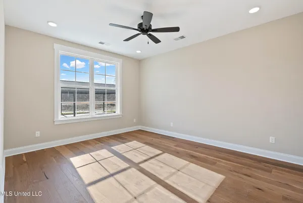 $299,900 | 713 Bolivar Drive, Nesbit, MS 38651