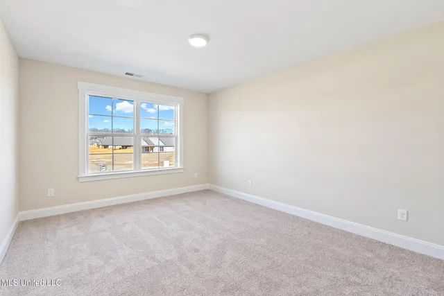 $299,900 | 713 Bolivar Drive, Nesbit, MS 38651