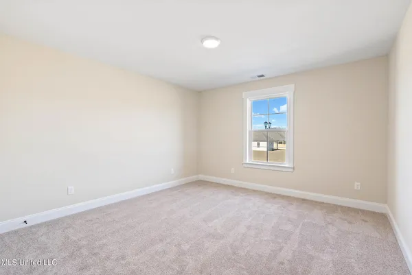 $299,900 | 713 Bolivar Drive, Nesbit, MS 38651