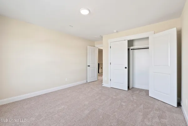 $299,900 | 713 Bolivar Drive, Nesbit, MS 38651