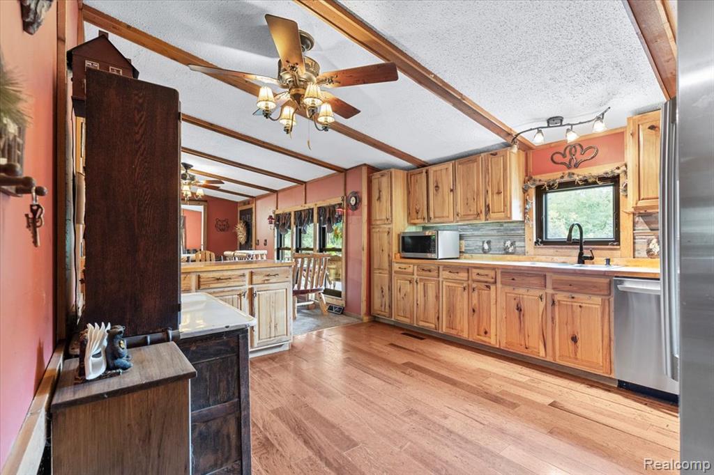 6411 West Newburg Road Carleton, MI 48117 - Photo 10 of 45 Gallery Image 10