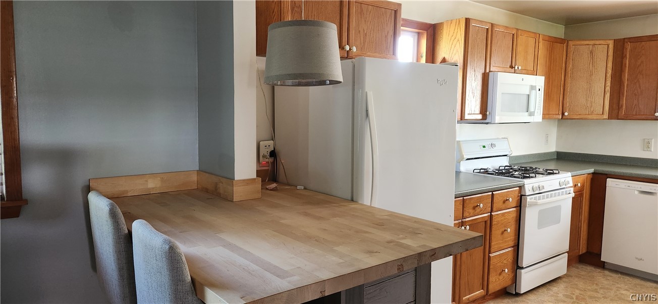 3573 County Rte 57 Volney, NY 13126 - Photo 5 of 42 Gallery Image 5