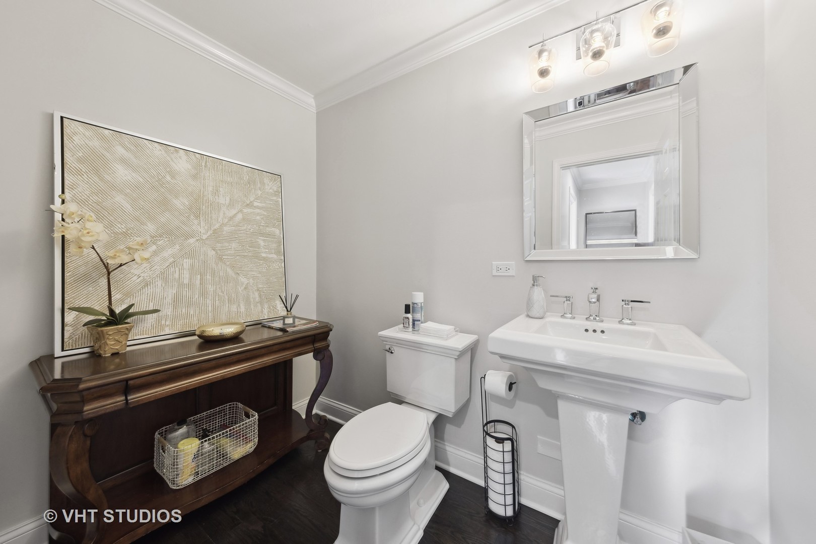 2S540 White Birch Lane Wheaton, IL 60189 - Photo 24 of 46 a bathroom with a sink toilet and mirror