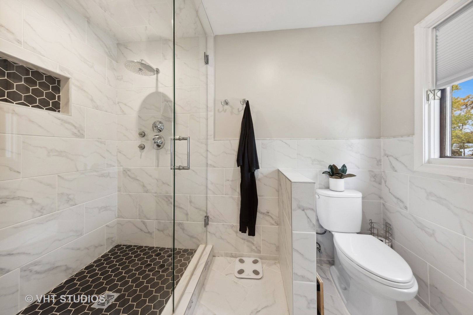 2S540 White Birch Lane Wheaton, IL 60189 - Photo 30 of 46 a bathroom with a toilet and a shower