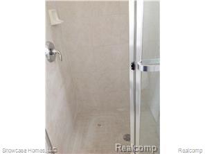 824 Golf Ridge Circle Dundee, MI 48131 - Photo 11 of 16 Callaway shower.jpg
