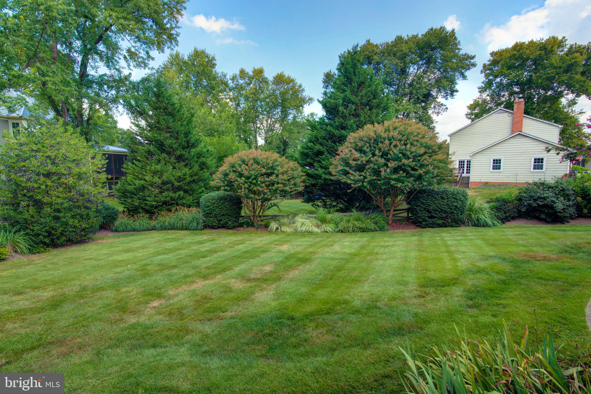 10405 Trumpeter Court Vienna, VA 22182 - Photo 41 of 43 a view of a backyard