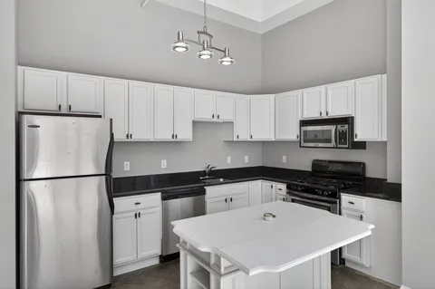 $749,900 | 485-495 Harrison Avenue, Unit 201, Boston, MA 02118