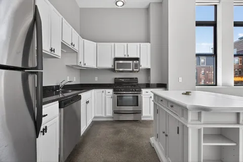 $749,900 | 485-495 Harrison Avenue, Unit 201, Boston, MA 02118