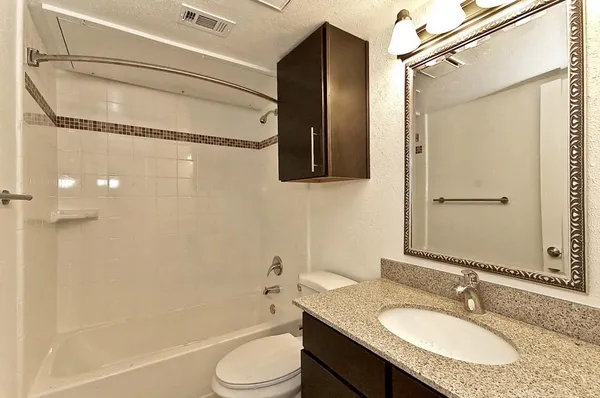 $1,710 | 5909 Birchbrook Drive, Unit 201, Dallas, TX 75206